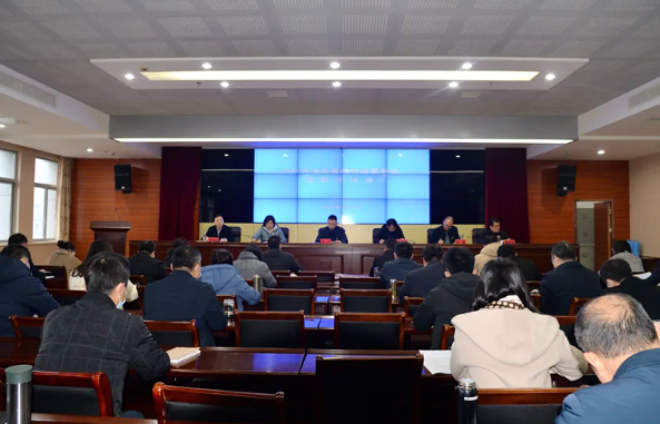 全县纪检监察系统述职评议会召开